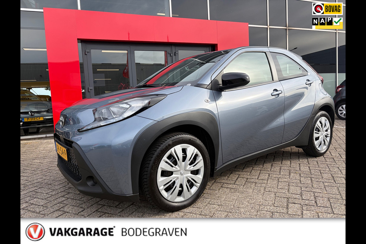 Toyota Aygo X 1.0 VVT-i MT Play