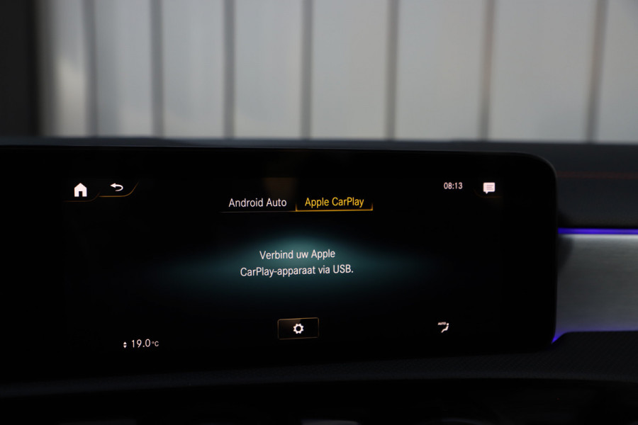 Mercedes-Benz CLA-Klasse 250e AMG | 218PK | Pano | Sfeerverlichting | Led | Widescreen | Stoelverwarming | Camera | Standkachel | 2022.