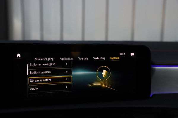 Mercedes-Benz CLA-Klasse 250e AMG | 218PK | Pano | Sfeerverlichting | Led | Widescreen | Stoelverwarming | Camera | Standkachel | 2022.