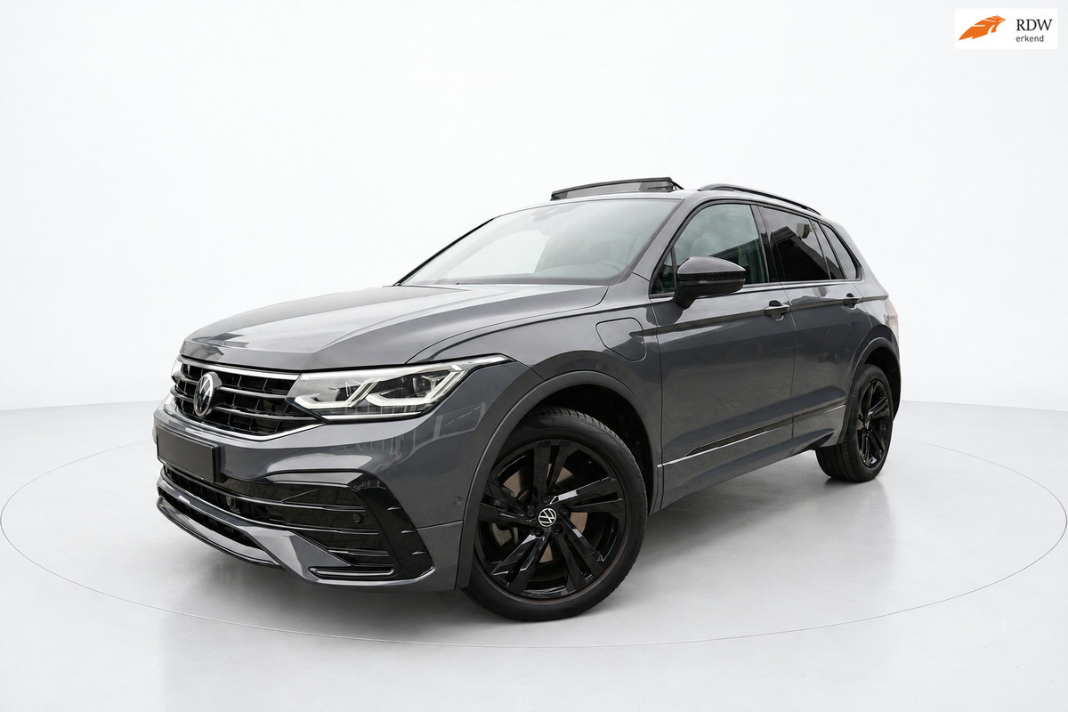 Volkswagen Tiguan 1.4 TSI eHybrid 3x R LINE PANO VIRTUAL ACC