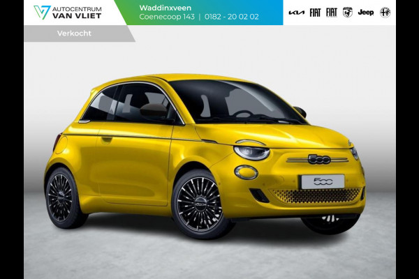 Fiat 500E La Prima 42 kWh | Uit voorraad leverbaar | Panoramadak | Adapt. Cruise | Pack Top Plus | Camera | Leder | Apple Carplay