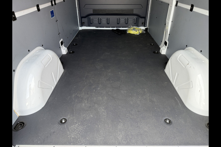 Mercedes-Benz eSprinter 312 55kWh L2H2 Elektrisch 168 km WLTP 97,1% (SOH) 80kW Snelladen Climate Control Camera Stoelverwarming Laadkabel