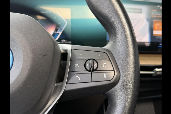 BMW 2 Serie Active Tourer 225e xDrive Luxury Line 17"/Leder + memory/Panoramadak/Stoelmassage/Harman Kardon/Camera/Head-up/Apple Carplay & Android Auto