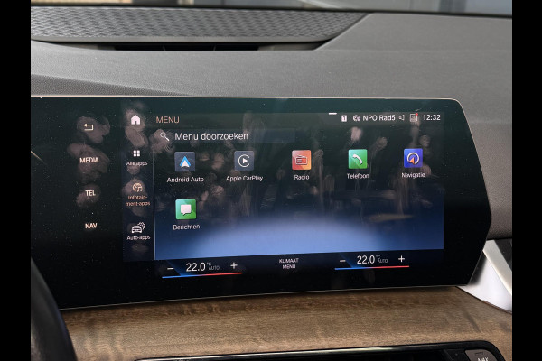 BMW 2 Serie Active Tourer 225e xDrive Luxury Line 17"/Leder + memory/Panoramadak/Stoelmassage/Harman Kardon/Camera/Head-up/Apple Carplay & Android Auto