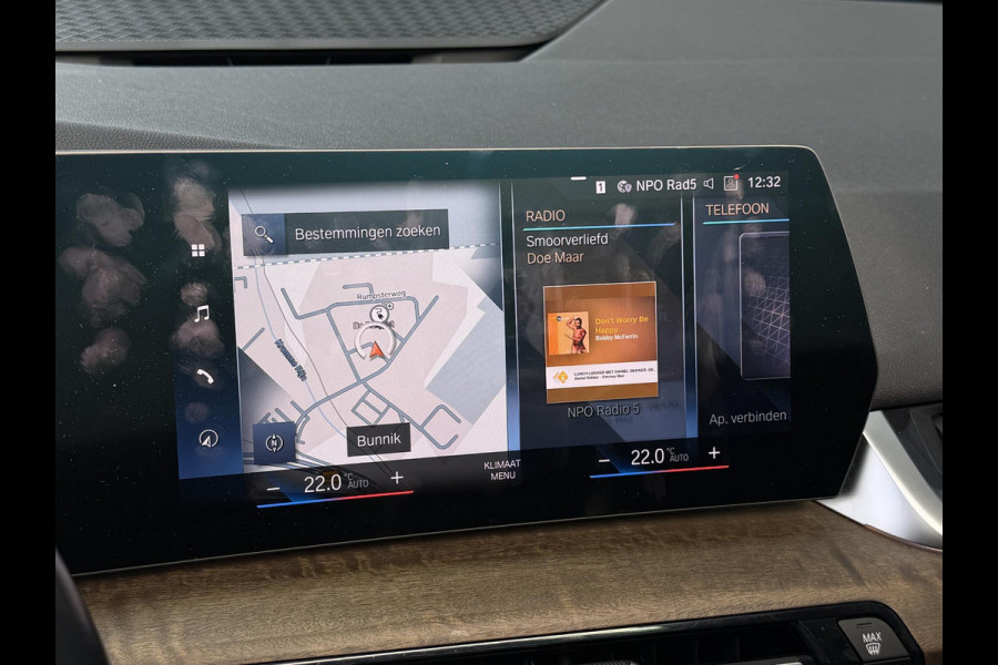 BMW 2 Serie Active Tourer 225e xDrive Luxury Line 17"/Leder + memory/Panoramadak/Stoelmassage/Harman Kardon/Camera/Head-up/Apple Carplay & Android Auto