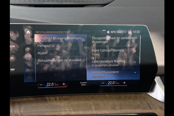 BMW 2 Serie Active Tourer 225e xDrive Luxury Line 17"/Leder + memory/Panoramadak/Stoelmassage/Harman Kardon/Camera/Head-up/Apple Carplay & Android Auto