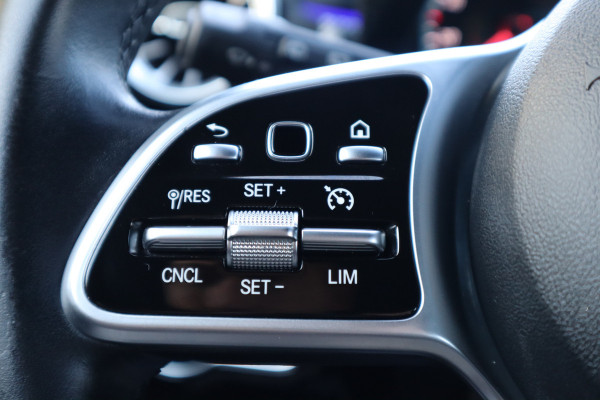 Mercedes-Benz A-Klasse 180 Business Solution Luxury | Sfeerverlichting | Camera |