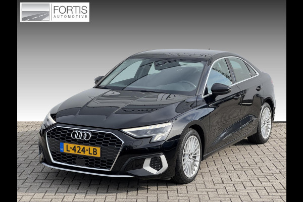 Audi A3 Limousine 30 TFSI Business edition NL-AUTO | CAMERA | AUTOMAAT | DIGIDASH
