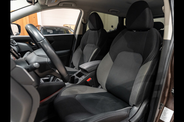 Nissan QASHQAI 1.3 MHEV N-Connecta, Navi, Cruise, Clima, 360 Cam, Trekhaak, Private Glas, PDC, Volledig Onderhoud
