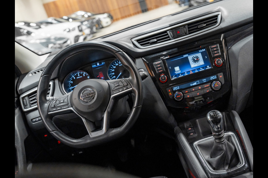 Nissan QASHQAI 1.3 MHEV N-Connecta, Navi, Cruise, Clima, 360 Cam, Trekhaak, Private Glas, PDC, Volledig Onderhoud