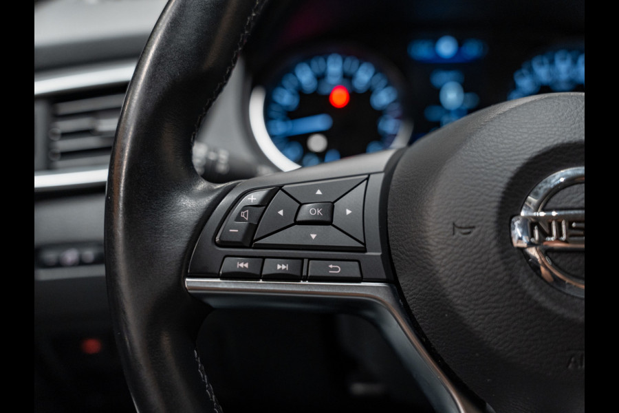 Nissan QASHQAI 1.3 MHEV N-Connecta, Navi, Cruise, Clima, 360 Cam, Trekhaak, Private Glas, PDC, Volledig Onderhoud