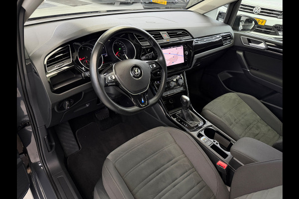 Volkswagen Touran 1.5 TSI Highline 7p Carplay Panorama