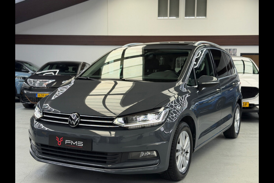 Volkswagen Touran 1.5 TSI Highline 7p Carplay Panorama