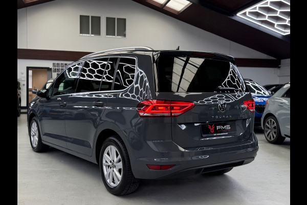 Volkswagen Touran 1.5 TSI Highline 7p Carplay Panorama