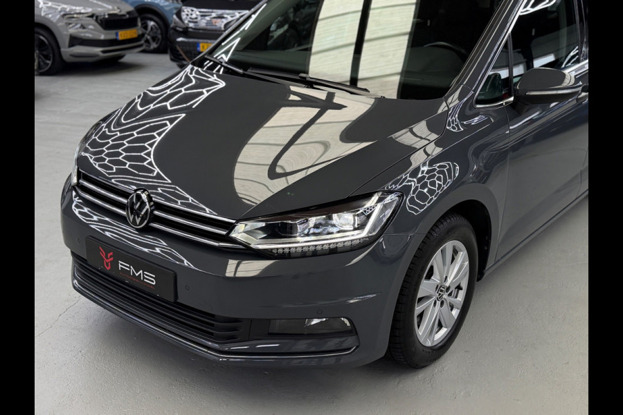 Volkswagen Touran 1.5 TSI Highline 7p Carplay Panorama
