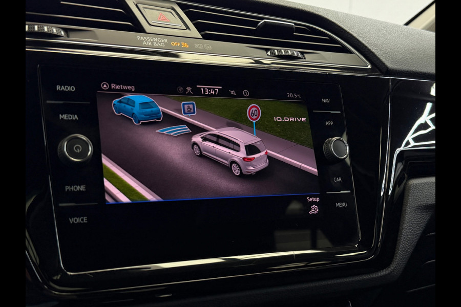 Volkswagen Touran 1.5 TSI Highline 7p Carplay Panorama