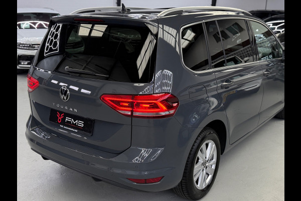 Volkswagen Touran 1.5 TSI Highline 7p Carplay Panorama