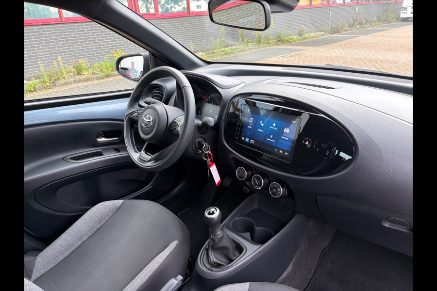 Toyota Aygo X 1.0 VVT-i MT Play