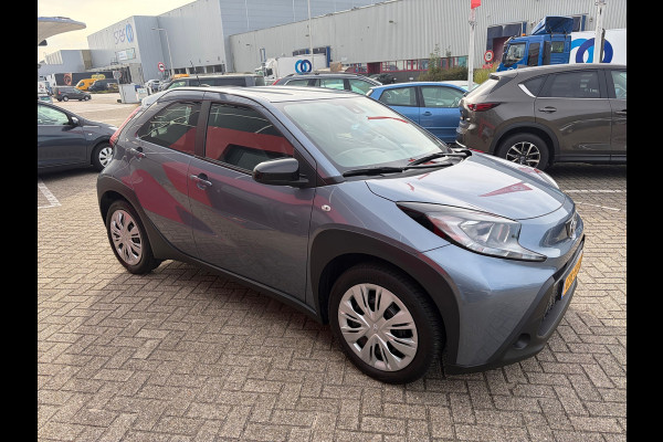 Toyota Aygo X 1.0 VVT-i MT Play