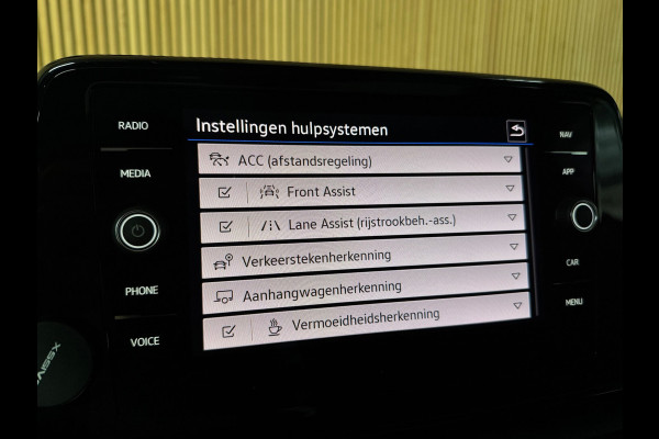 Volkswagen T-Roc 2.0 TSI 4Motion R Facelift IQ Pano Beats Keyless VOL
