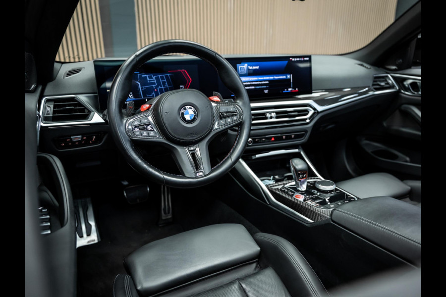 BMW 4 Serie Cabrio M4 xDrive Competition Uniek uitgevoerde M4 cabrio met 21" wheelforce en carbonpack rondom!!!!
