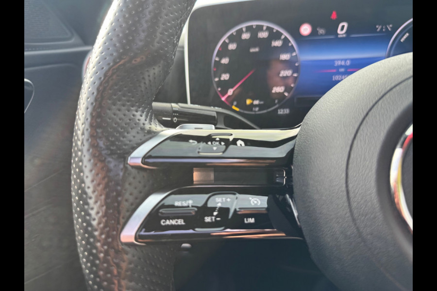 Mercedes-Benz C-Klasse 300 e AMG Line Panorama Camera Burmester