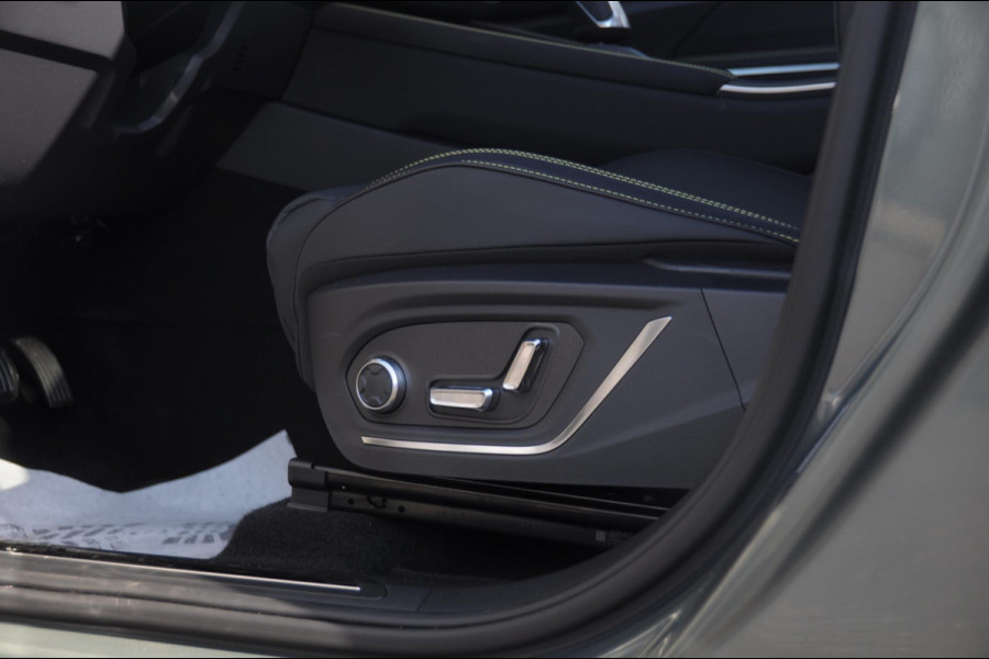 Lynk & Co 01 276PK Automaat More / Adaptive cruise control / Leren bekleding / Elektrisch verstelbare stoelen / Schuif- kanteldak / Trekhaak / Stoel- en stuurverwarming / Parkeersensoren V+A / 360 Graden Camera / Elektrische achterklep / 20" lichtmetalen velgen