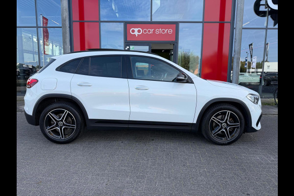 Mercedes-Benz GLA 250e Business Solution AMG Limited | Panorama | Memory Seats | Sfeerverlichting | Camera | Keyless |