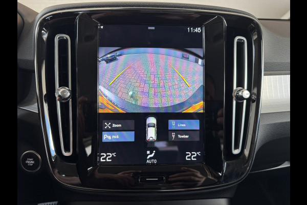 Volvo XC40 1.5 T3 Momentum Automaat Navi Camera Clima Carplay Adapt.cruiseTrekhaak ALl-Seasonbanden