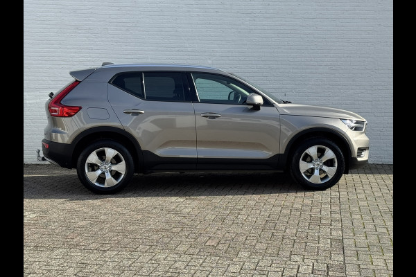 Volvo XC40 1.5 T3 Momentum Automaat Navi Camera Clima Carplay Adapt.cruiseTrekhaak ALl-Seasonbanden