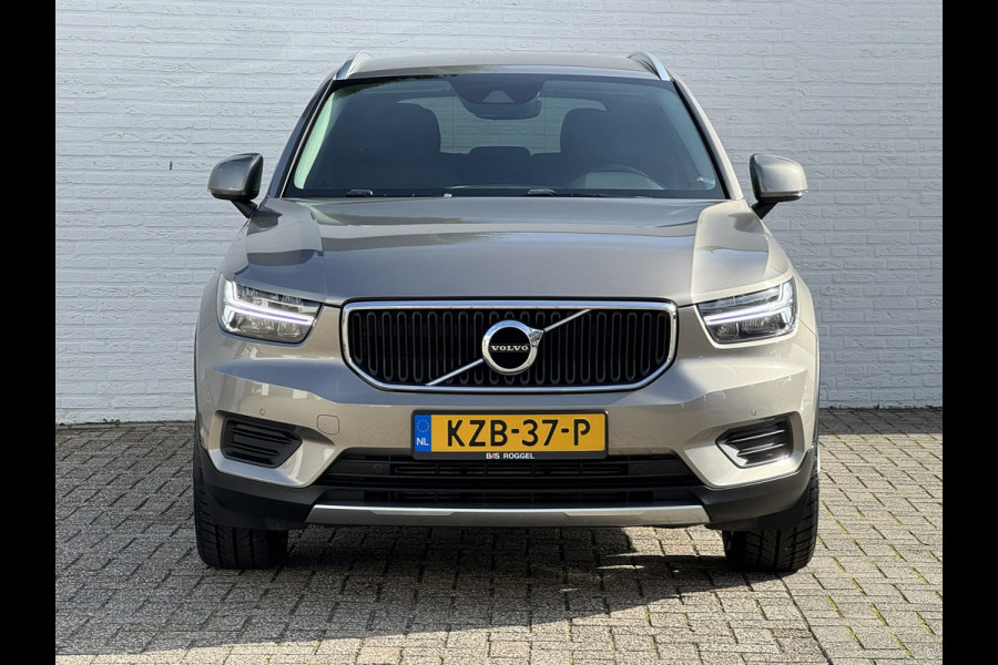 Volvo XC40 1.5 T3 Momentum Automaat Navi Camera Clima Carplay Adapt.cruiseTrekhaak ALl-Seasonbanden