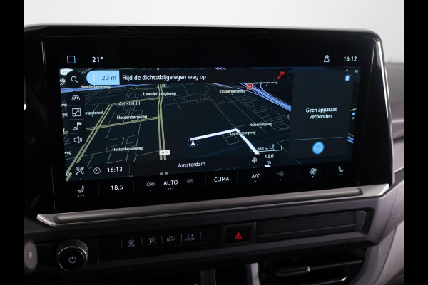Volkswagen Transporter 2.0 TDI L2H1 30 PanAmericana DC Luxe Dubbel Cabine | Stylingpakket | Trekhaak | Laadruimtebetimmering