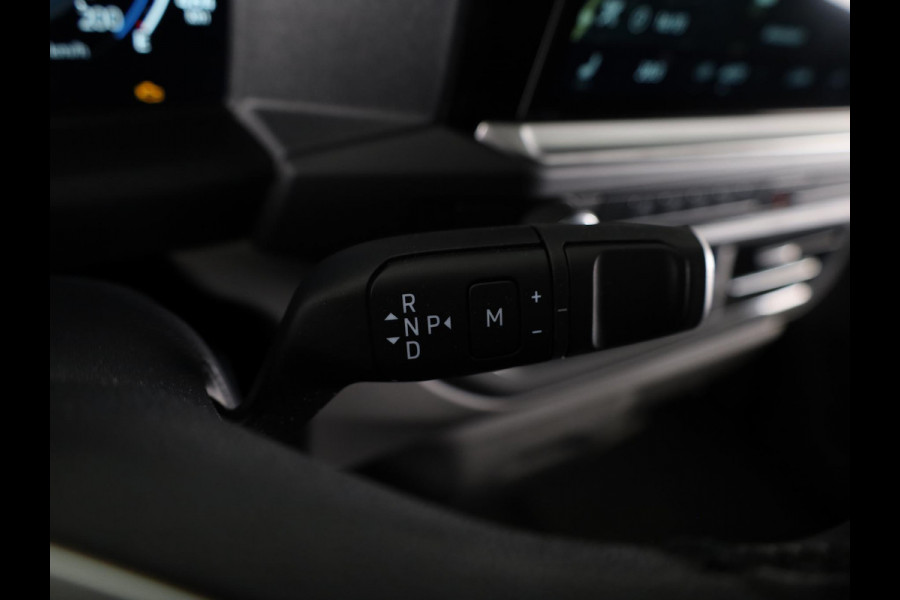 Volkswagen Transporter 2.0 TDI L2H1 30 PanAmericana DC Luxe Dubbel Cabine | Stylingpakket | Trekhaak | Laadruimtebetimmering