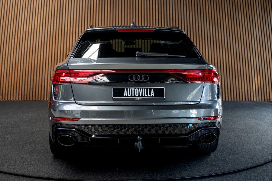 Audi RS Q8 4.0 TFSI B&O HUD Massage Keramisch Softclose ACC PDC Nachtzicht RS Seats Keyless 360 Camera Stoelventilatie Elektr. achterklep Memory seats Elektr. trekhaak Navi Niveauregeling Alcantara binnenhemel Stoelverwarming LM velgen