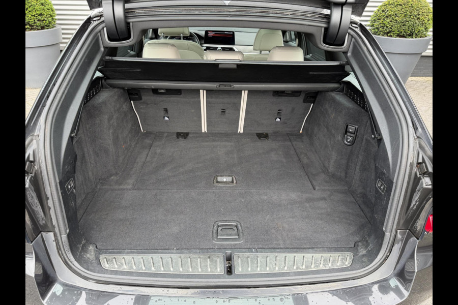 BMW 5 Serie Touring 530i High Executive Edition M-Sport | Panoramadak | Harmon Kardon | Head-up | 360* Camera |