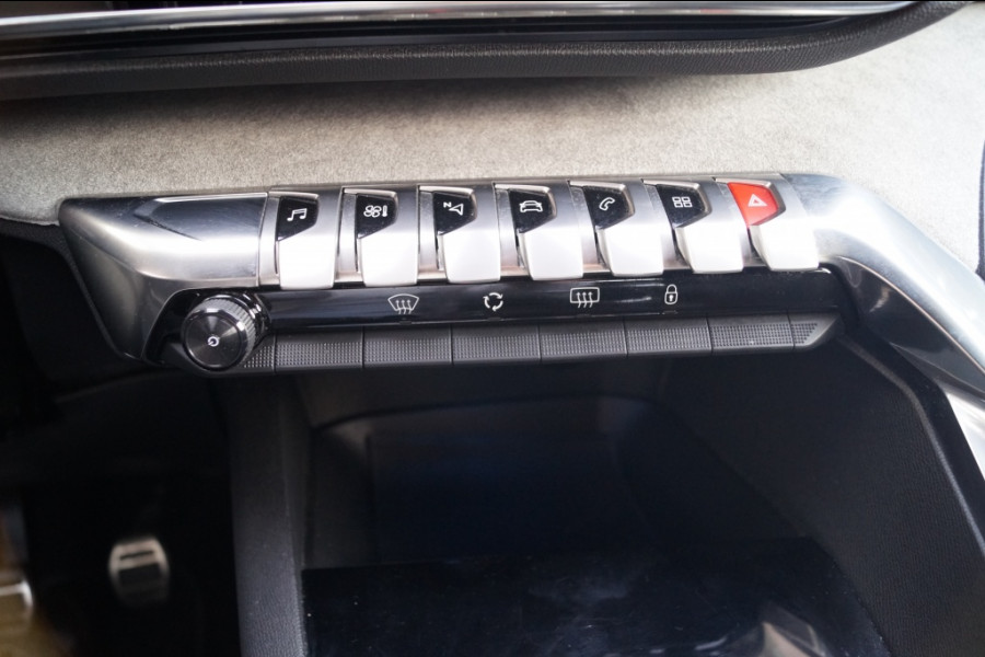 Peugeot 3008 1.2 PureTech 130pk GT -NAVI-ECC-CAM-TREKHAAK-
