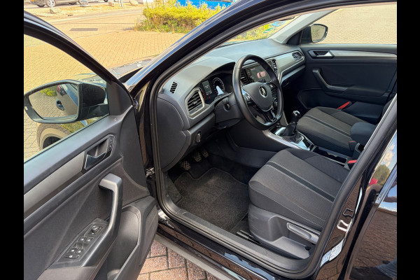 Volkswagen T-Roc 1.0 TSI Style / carplay / trekhaak