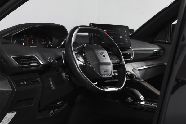 Peugeot 3008 1.2 PureTech Blue Lease GT 131 PK | black pakket | S/K-Panodak | Dig. Cockpit | Adapt. Cruise | Stoelverw. | PDC | Camera | NAV + App. Connect | ECC | Elek. Klep | LM 19" |