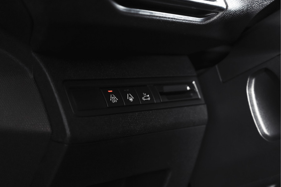Peugeot 3008 1.2 PureTech Blue Lease GT 131 PK | black pakket | S/K-Panodak | Dig. Cockpit | Adapt. Cruise | Stoelverw. | PDC | Camera | NAV + App. Connect | ECC | Elek. Klep | LM 19" |
