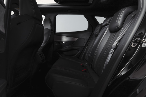 Peugeot 3008 1.2 PureTech Blue Lease GT 131 PK | black pakket | S/K-Panodak | Dig. Cockpit | Adapt. Cruise | Stoelverw. | PDC | Camera | NAV + App. Connect | ECC | Elek. Klep | LM 19" |