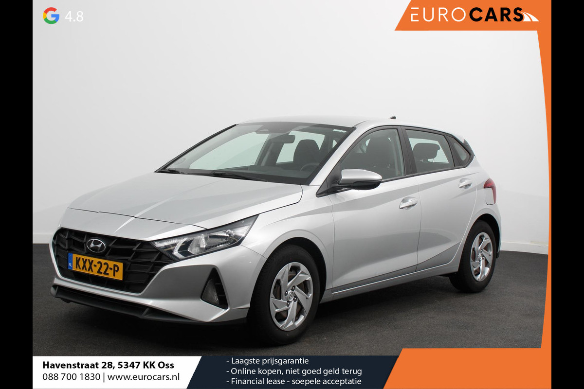 Hyundai i20 1.2 MPI Essential Navigatie Apple CarPlay Android Auto Camera Parkeerhulp achter Cruise Control Virtual Cockpit Climate control Lichmetalen velgen