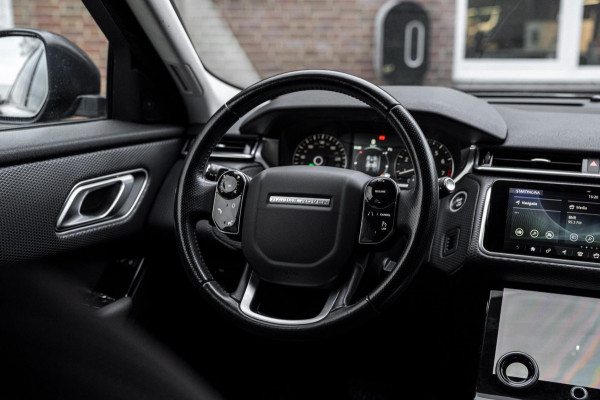 Land Rover Range Rover Velar 2.0 Turbo 250 PK 1e eigenaar AWD R-Dynamic Keyless Stoelverwarming Trekhaak 21''