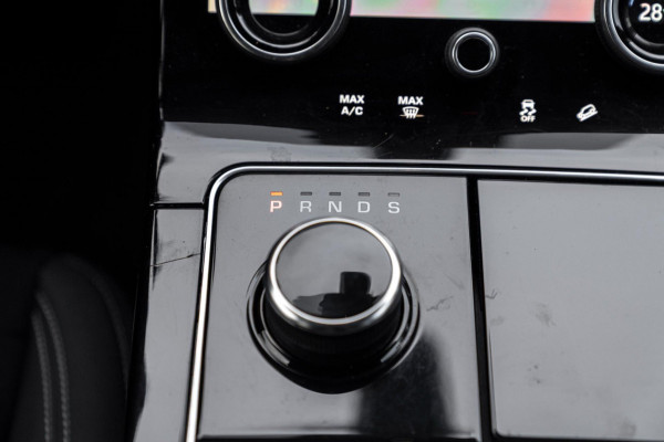 Land Rover Range Rover Velar 2.0 Turbo 250 PK 1e eigenaar AWD R-Dynamic Keyless Stoelverwarming Trekhaak 21''