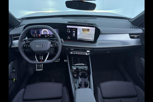 Audi Q3 1.5 e-hybrid S edition 272 pk S-tronic | Verlengde garantie | Navigatie | Panoramadak | Trekhaak (wegklapbaar) | Achteruitrijcamera | Stoelverwarming | Keyless | S-Line