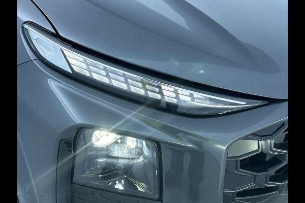 Audi Q3 1.5 e-hybrid S edition 272 pk S-tronic | Verlengde garantie | Navigatie | Panoramadak | Trekhaak (wegklapbaar) | Achteruitrijcamera | Stoelverwarming | Keyless | S-Line