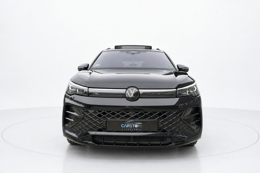 Volkswagen Tiguan 1.5 eTSI 3x R Line PANO IQ HEAD UP H&K 360