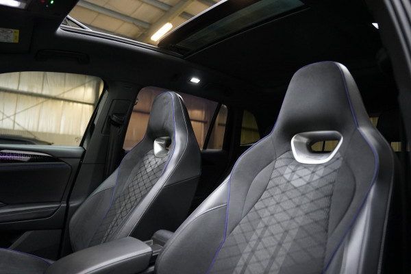 Volkswagen Tiguan 1.5 eTSI 3x R Line PANO IQ HEAD UP H&K 360