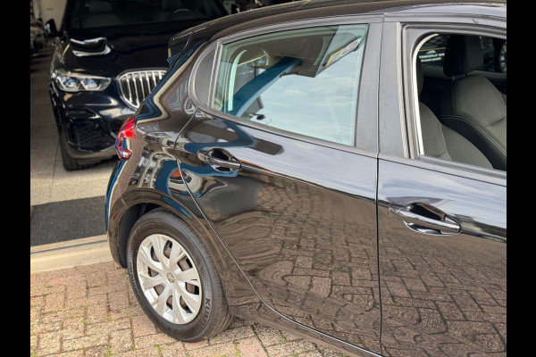 Peugeot 208 1.2 PureTech Active 2018 ZWART AIRCO APK NAP!