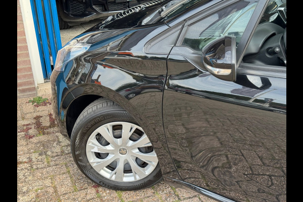 Peugeot 208 1.2 PureTech Active 2018 ZWART AIRCO APK NAP!