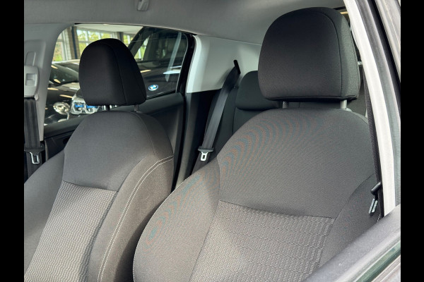 Peugeot 208 1.2 PureTech Active 2018 ZWART AIRCO APK NAP!